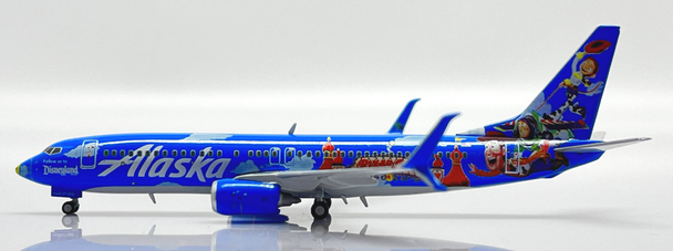 EW4738009 | JC Wings 1:400 | Boeing 737-800 Alaska JA8196, 'Pixar Pier'
