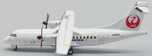 EW4AT4005 | JC Wings 1:400 | ATR-42-600 Hokkaido JA12HC | is due: December 2023