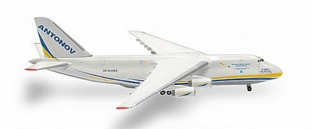 526777-005 | Herpa Wings 1:500 | Antonov AN-124 Antonov Airlines – UR-82008 Be brave like Okhtyrka | is due: January 2024