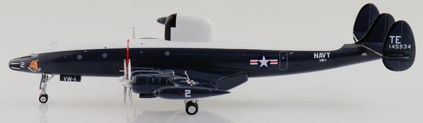 HL9023 | Hobby Master Military 1:200 | Lockheed WC-121N US Navy 145934 'Draggin Lady'