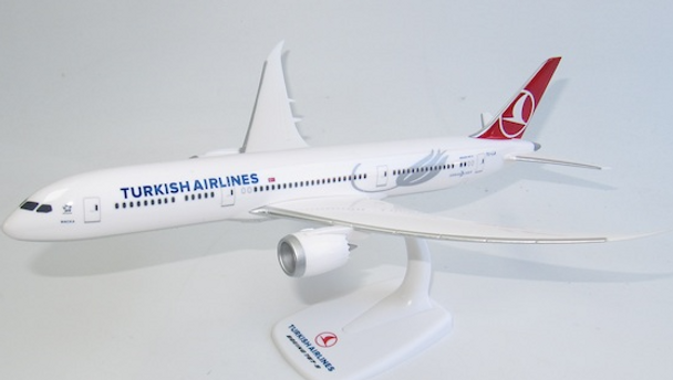 8719481222895 | PPC Models 1:200 | Boeing 787-9 Turkish Airlines TC-LLA 1:200
