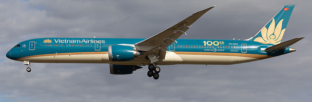 AV4232 | Aviation 400 1:400 | Boeing 787-10 Dreamliner Vietnam Airlines VN-A873 detachable gear | is due: May 2024