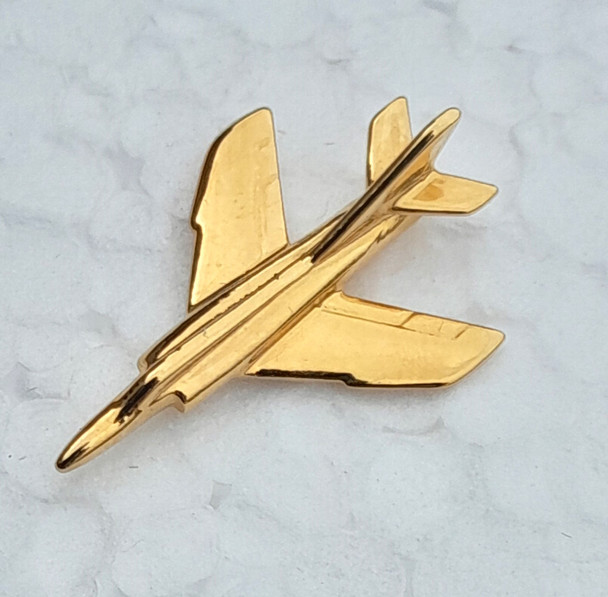 CL088 | Clivedon Collection Pin Badges | DASSAULT BREGUET Etendard 22ct Gold plated pin badge