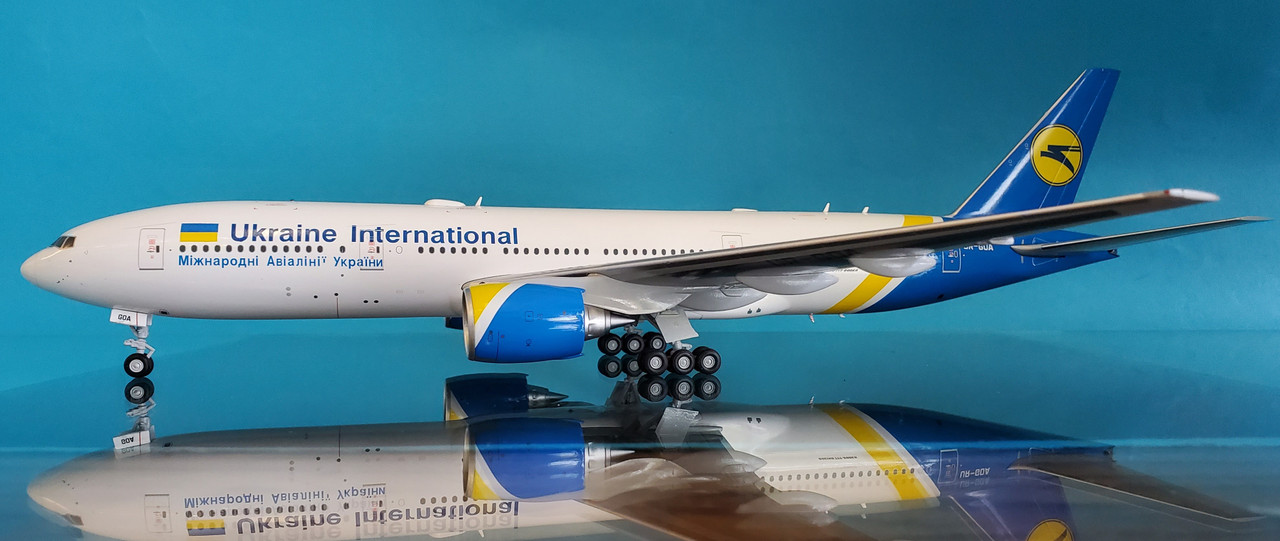 LH2120 | JC Wings 1:200 | Boeing 777-200ER Ukraine International 