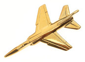 CL065 | Clivedon Collection Pin Badges | MIRAGE F1 22ct Gold plated pin badge