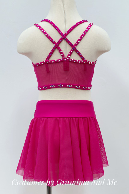 Magenta size 8 Lyrical