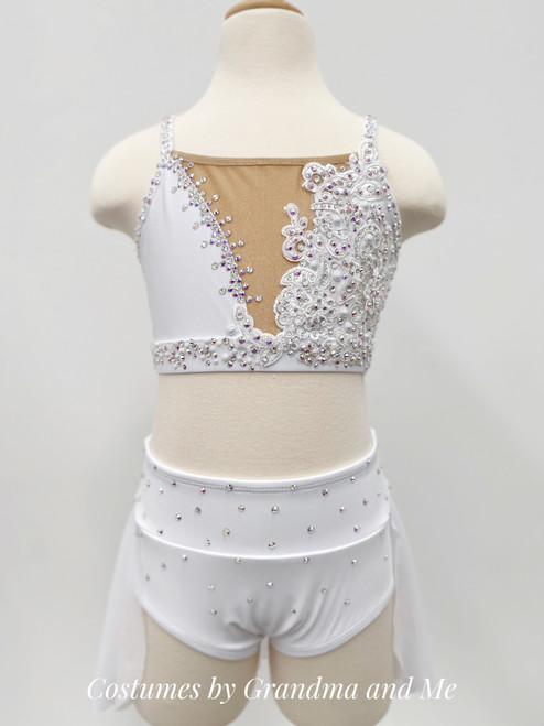 White size 10 lyrical