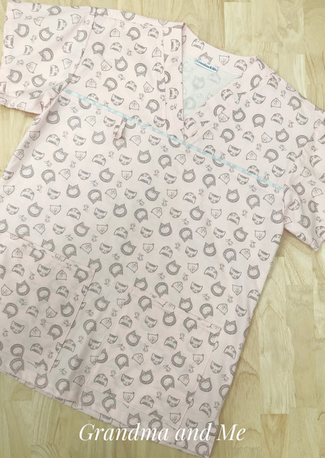 XS Scrub Top Cat Design