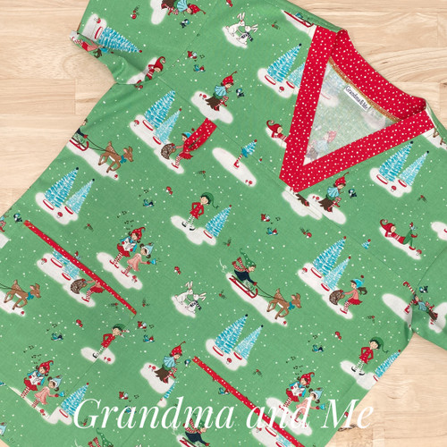 S Scrub Top Christmas Winter Green