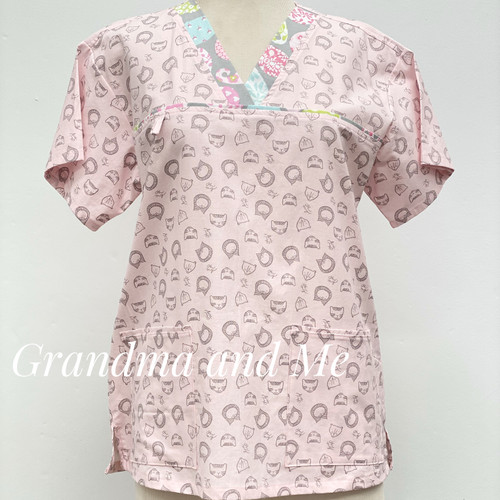 M Scrub Top Cats
