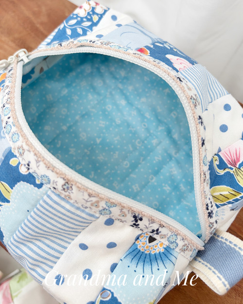 Zippered Box Pouch Blue
