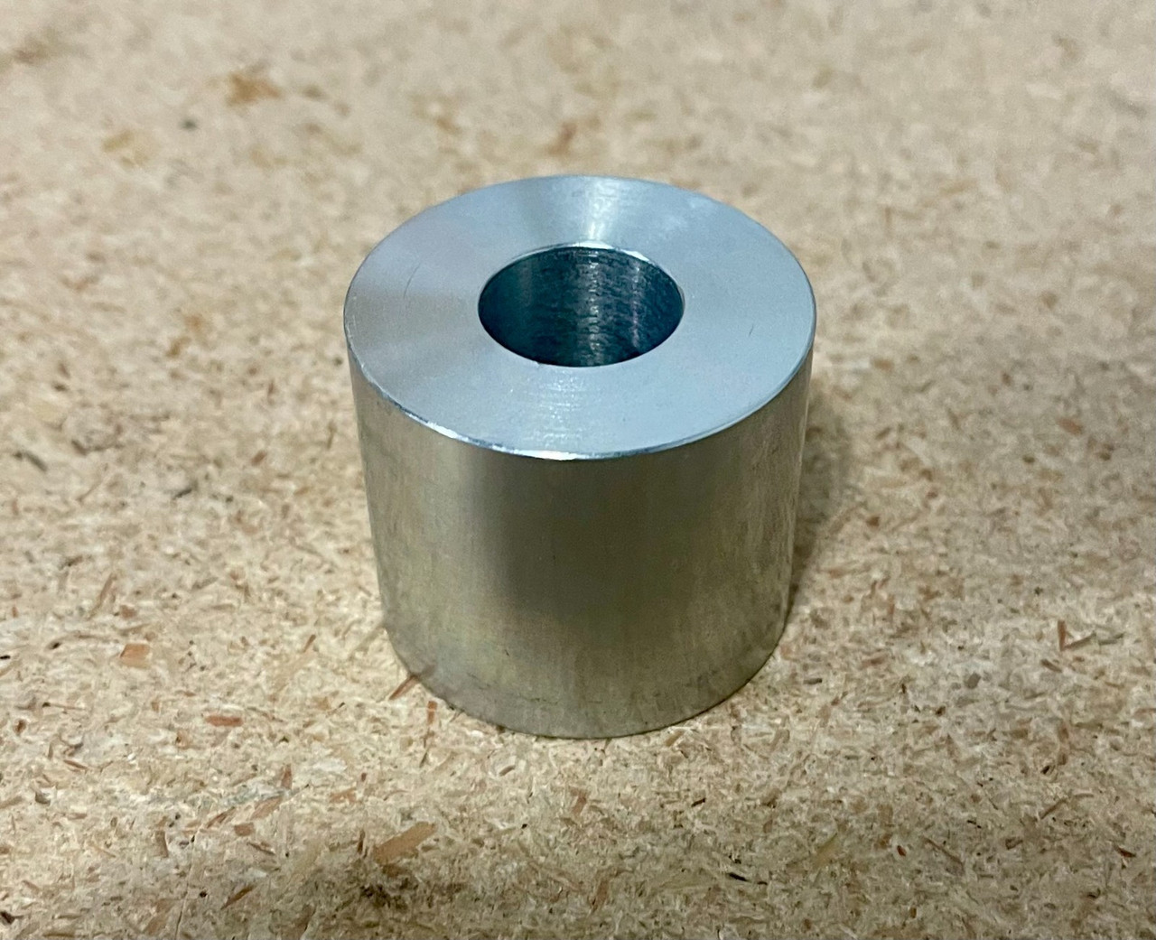 kalasanです。 Genuine Scag OEM Spindle Bolt Spacer 43590 - Koops Sales & Service