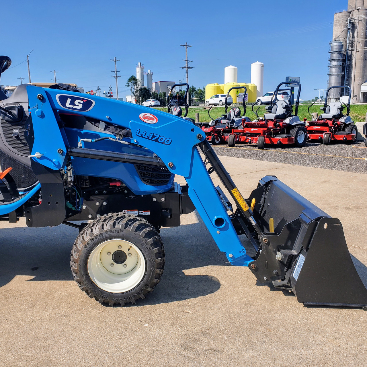 LS Tractor MT125 24.7 HP Sub-Compact Diesel Tractor with Loader