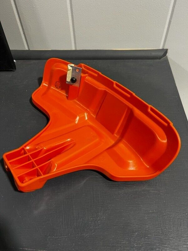 Genuine OEM Husqvarna Combination Guard (588543701) - Koops Sales