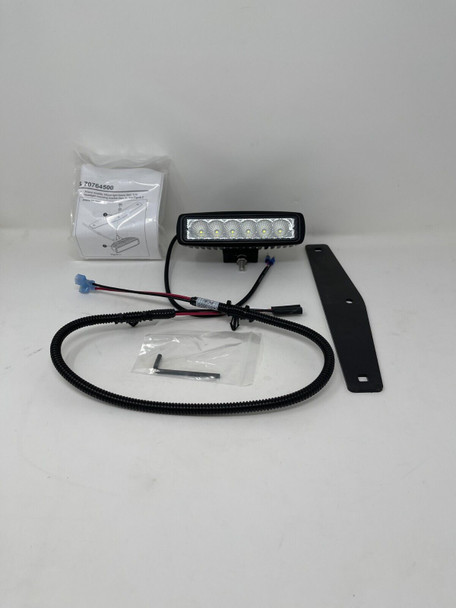 アクセサリー e-motion Ariens HEADLIGHT KIT FITS ZTX/IKON X (70764500)