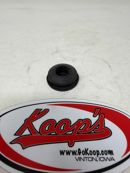 LS Tractor CAP-RUBBER-D21-TRG863 (40362885)