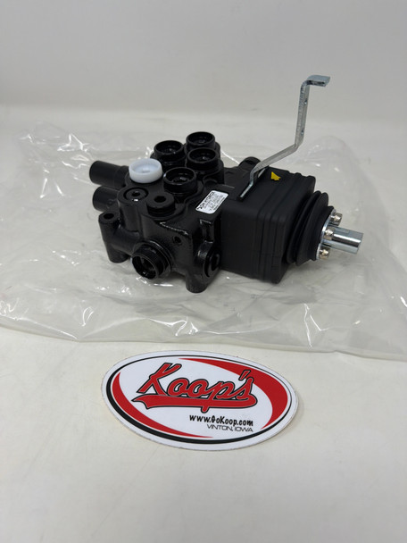 LS Tractor VALVE ASSY-LOADER_DH_MT1-G822 (40532391)