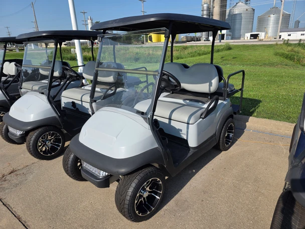 2021 Club Car Precedent 4 Pass Gas Golf Cart (Pre-Owned)