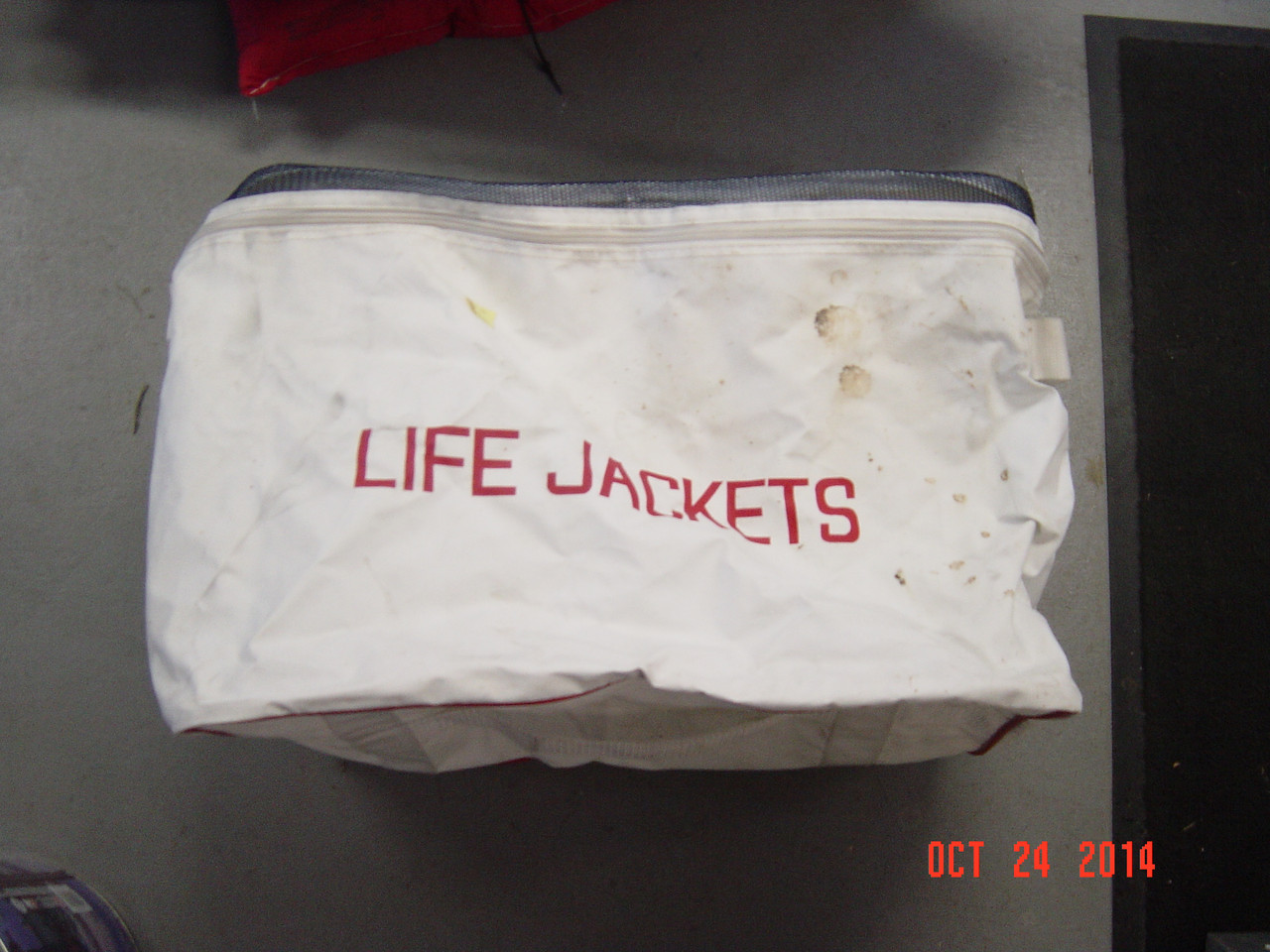 LIFE JACKET BAG