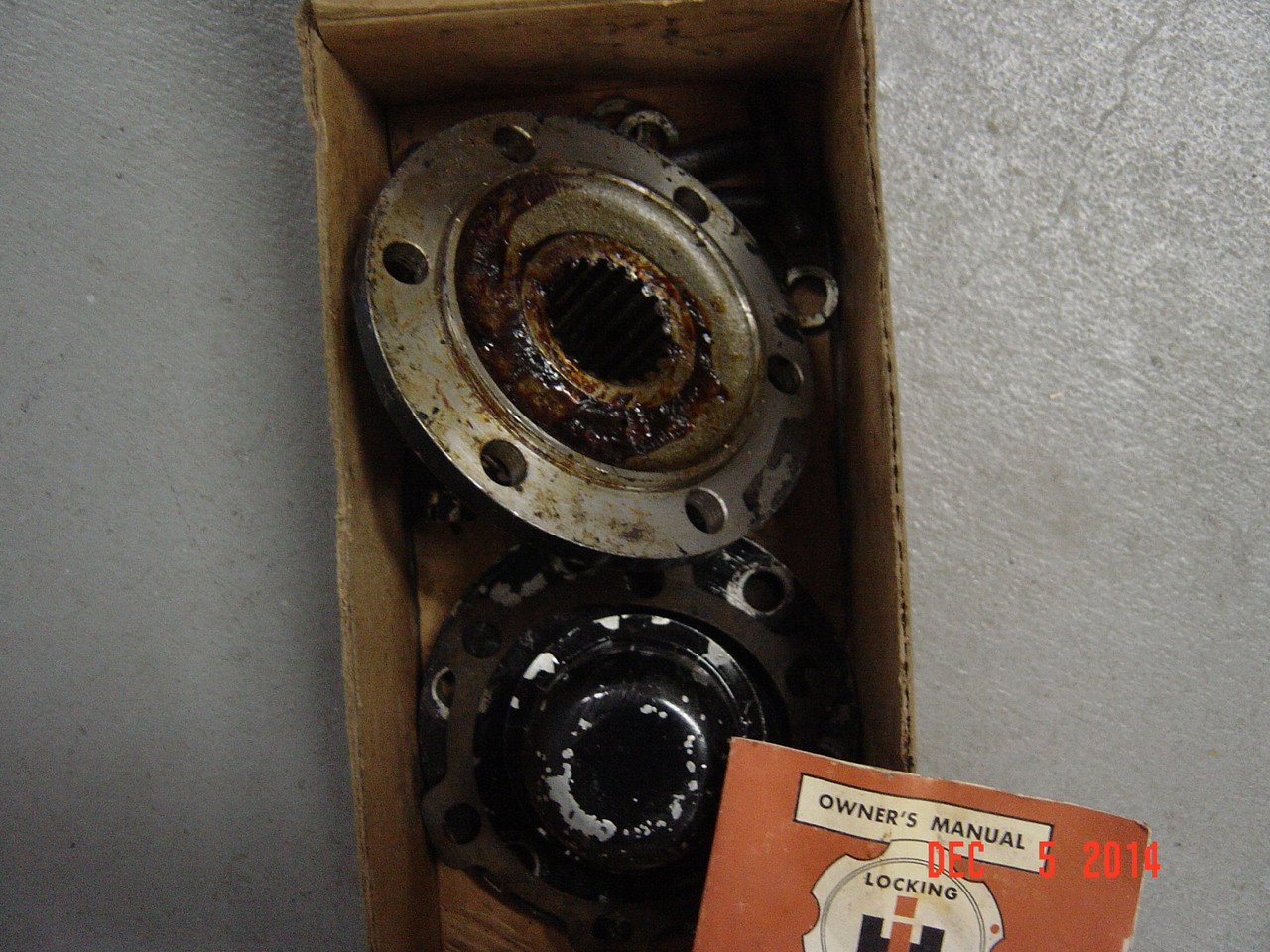 IH USED HUBS