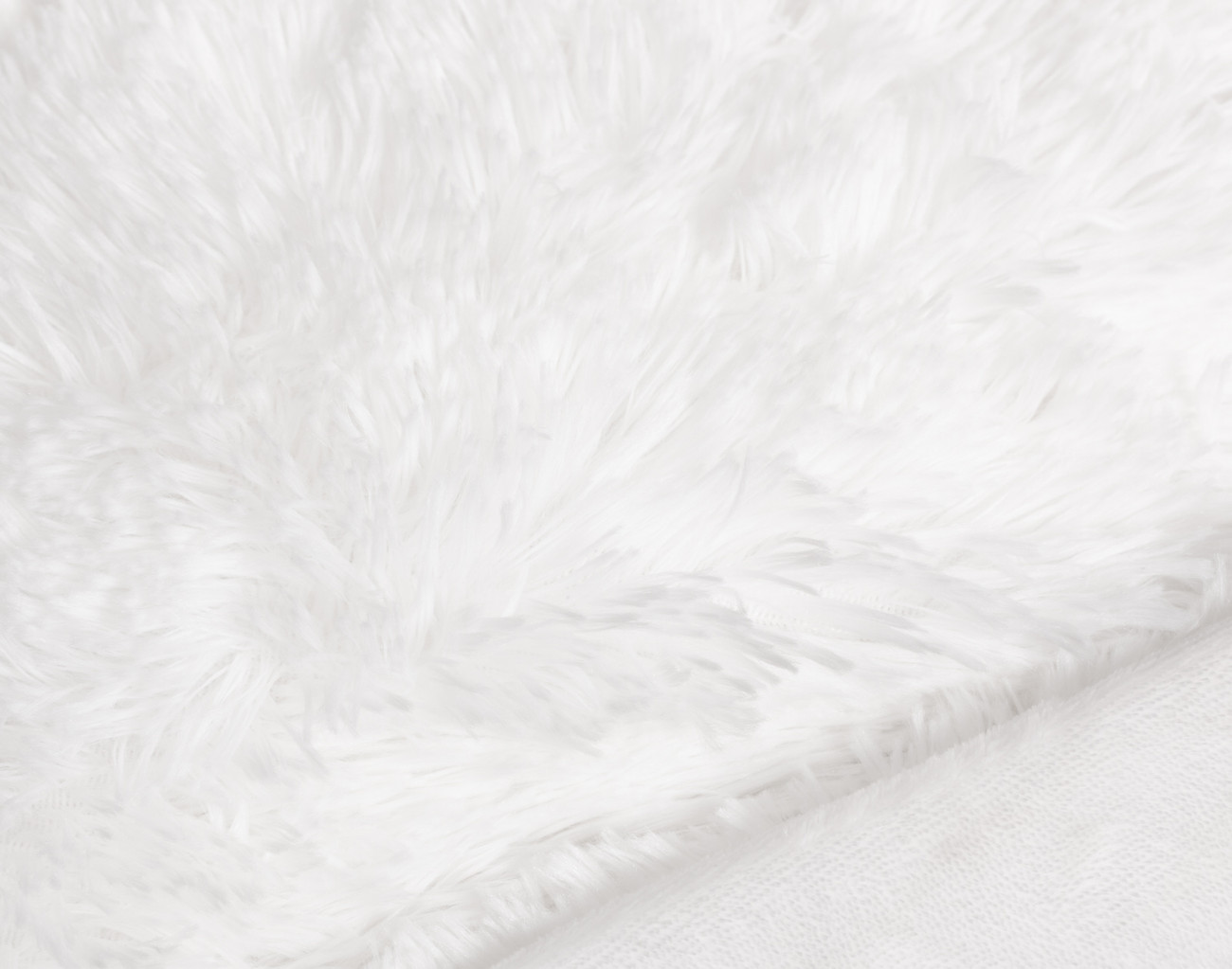 Frosted Shaggy Throw - White | QE Home