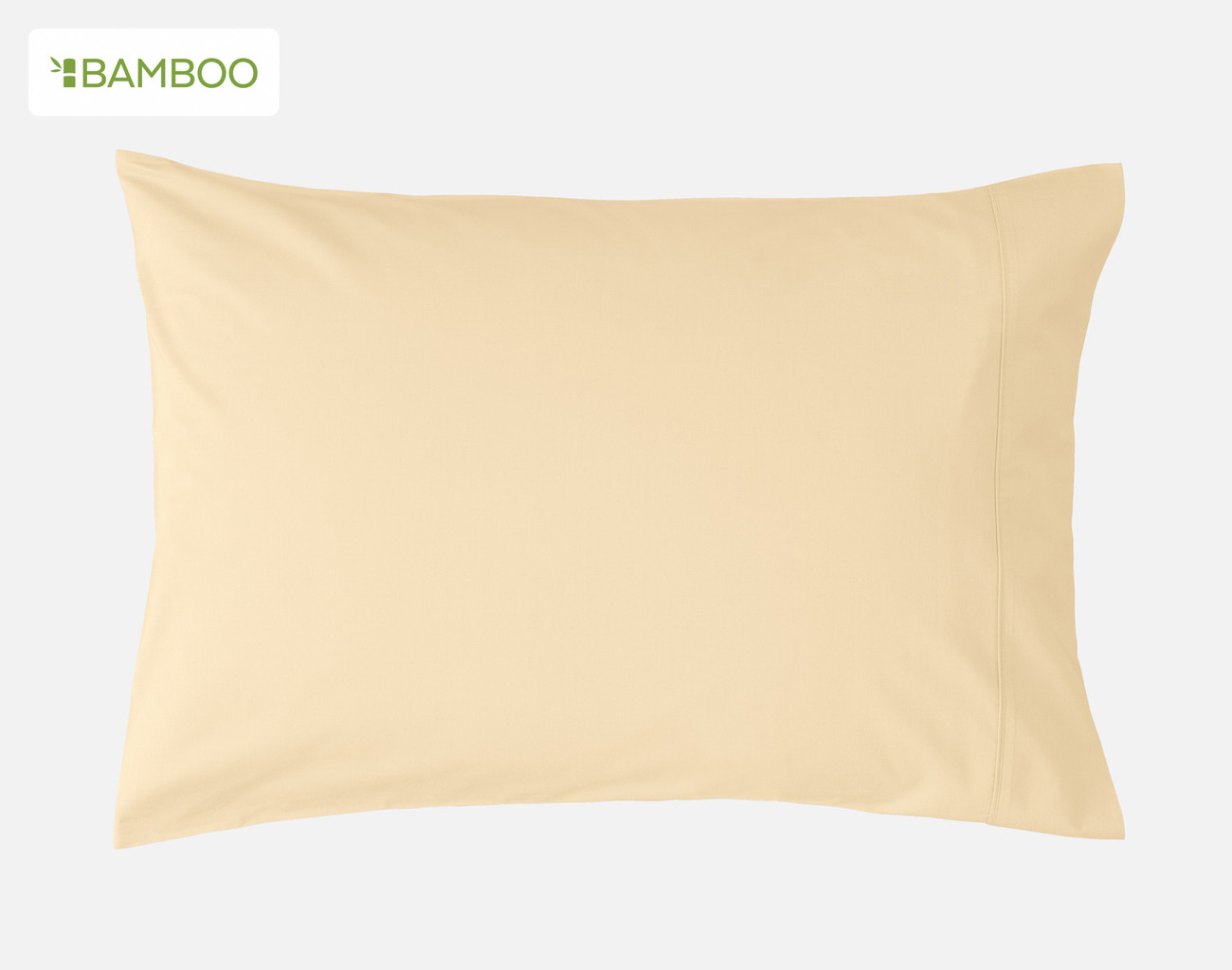 Vue de face d'une de nos taies d'oreiller Bamboo Cotton dans le coloris Solarium, un jaune vif et ensoleillé, sur un fond blanc uni.