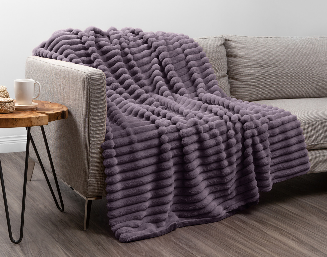 Channel Plush Throw - Mauve Berry