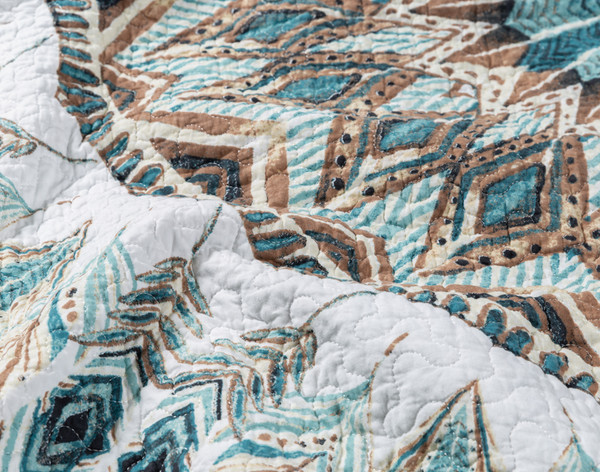 Close up of feather print on Mantra Cotton Quilt Set.