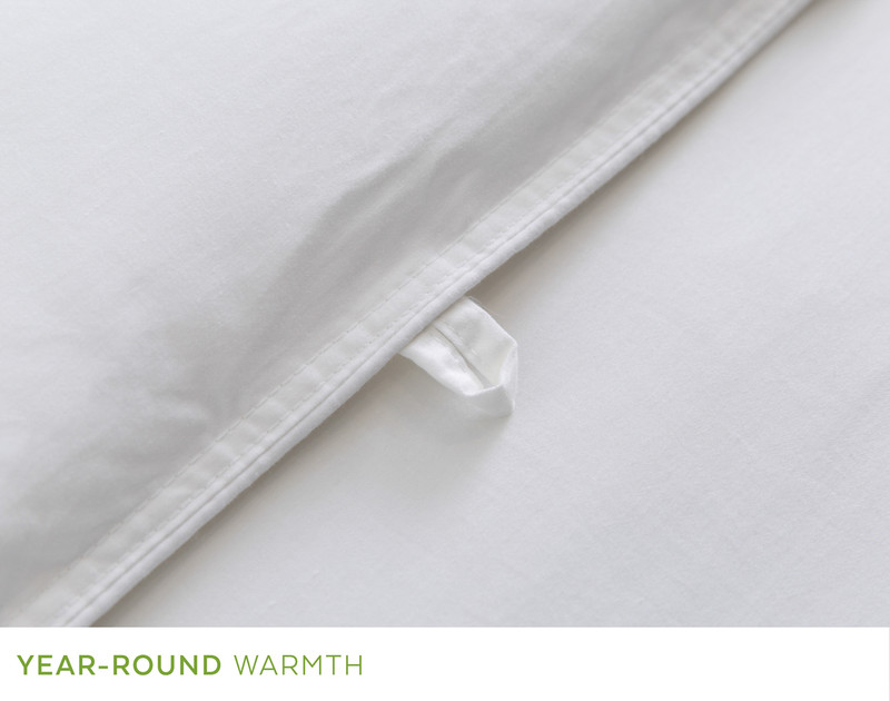 Close-up on a duvet tie on the side of our Valhalla Microgel Duvet.
