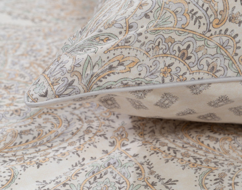 Close-up on the light piped border on the corner of our  Bombay Pillow Sham.