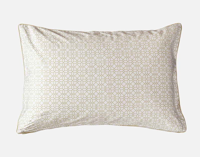Front view of the reverse on our Faroe Pillow Sham to show its trellis reverse.