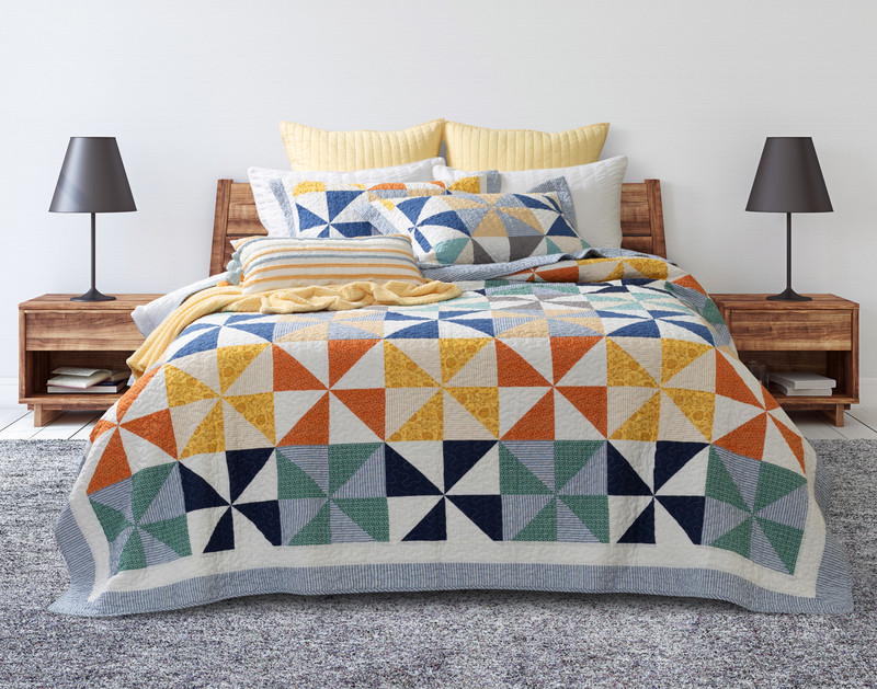 Darcy Pinwheel Patch Cotton Quilt Set