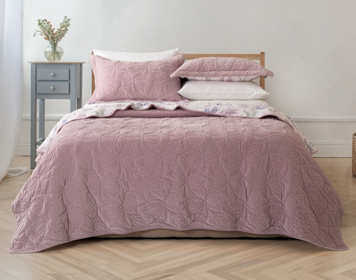 Bowknots Velvet Quilt Set, Geometric, Purple,