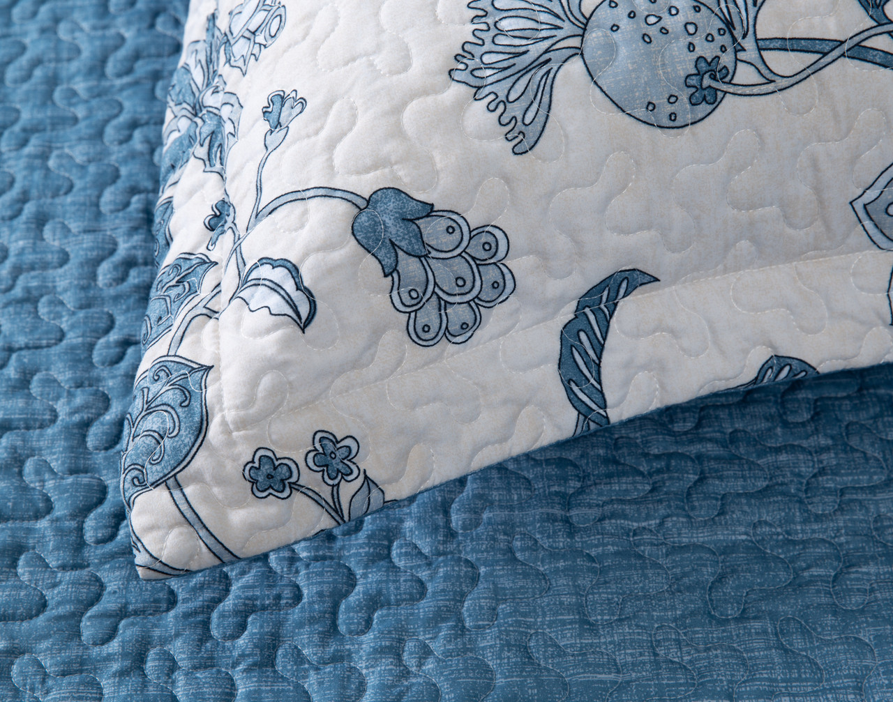 Florentine Recycled Polyester Coverlet Set**