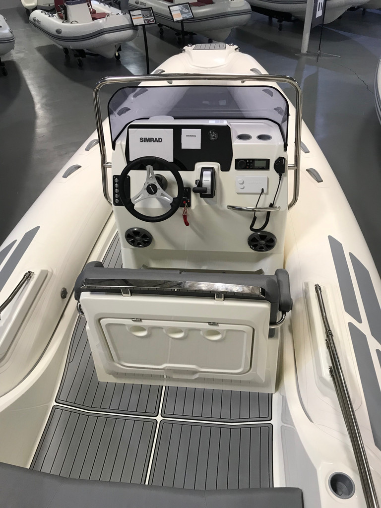 BRIG | EAGLE 6.7 w/ Yamaha F200XCA
