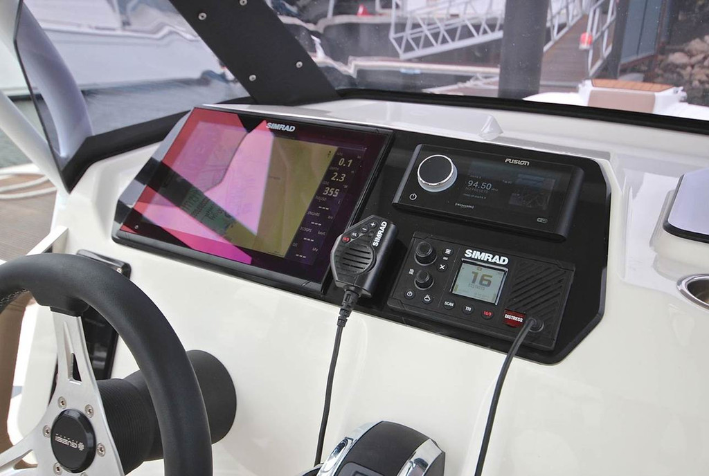 BRIG | EAGLE 8 w/ Yamaha F300XSB