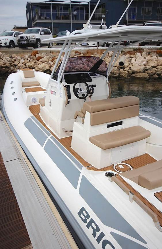 BRIG | EAGLE 8 w/ Yamaha F300XSB