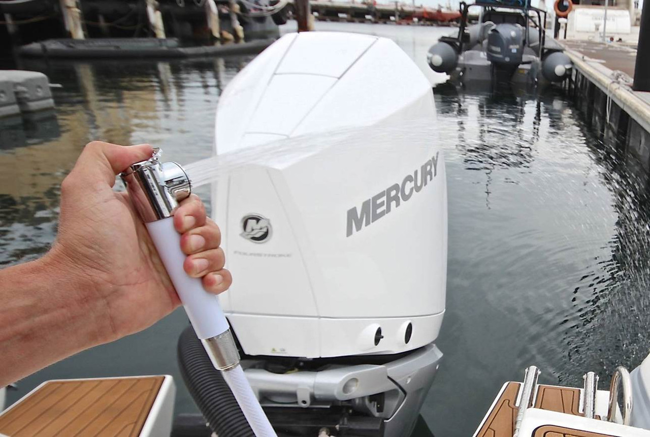 BRIG Eagle 8 with Yamaha F300XSB Outboard
