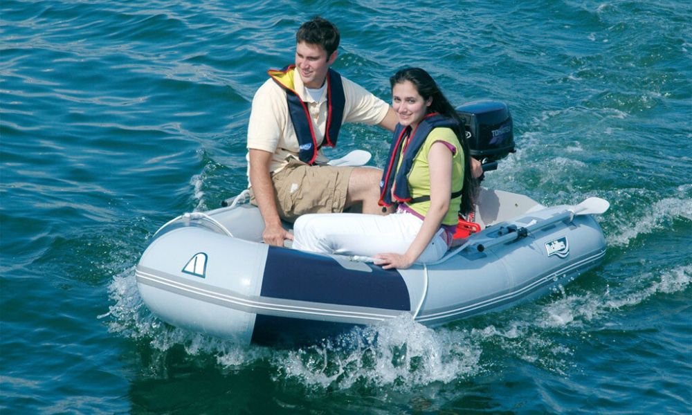 5 Things To Consider Before Buying an Inflatable Dinghy Boat - RJ Nautical