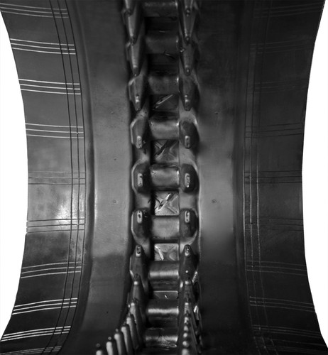 CAT 299D3 - MWE Heavy Duty Multi-Bar Pattern Rubber Track
