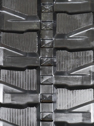 Kobelco SK50SR-3 - MWE Heavy Duty MX Pattern Rubber Track