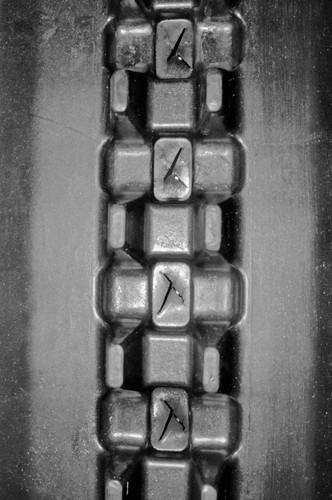 Yanmar VIO20 - Camso Heavy Duty MX Pattern Rubber Track