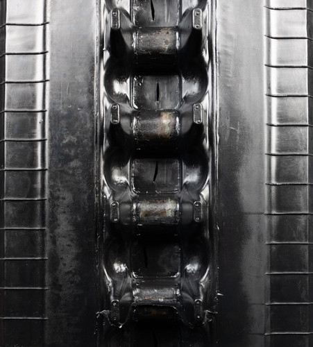 GEHL CTL55 - 13" Camso Heavy Duty Camso SD Pattern Rubber Track (320x86Tx46)