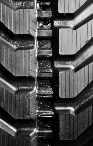 18" MWE Heavy Duty MX Pattern Rubber Track (450x71x84)