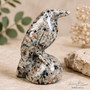 Magpie bird carving
