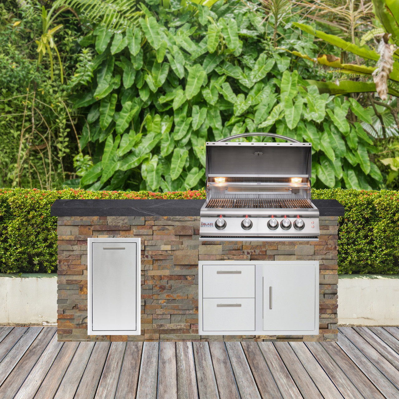 Blaze 32” LTE Grill With Fully Finished 96 Luxury Outdoor Kitchen