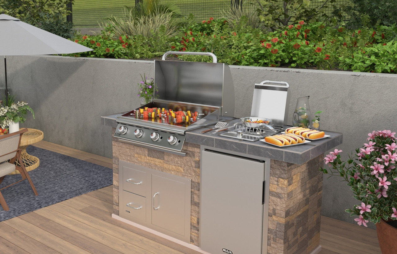 Bull Grills 30-Inch Stainless Steel Natural Gas or Propane Gas
