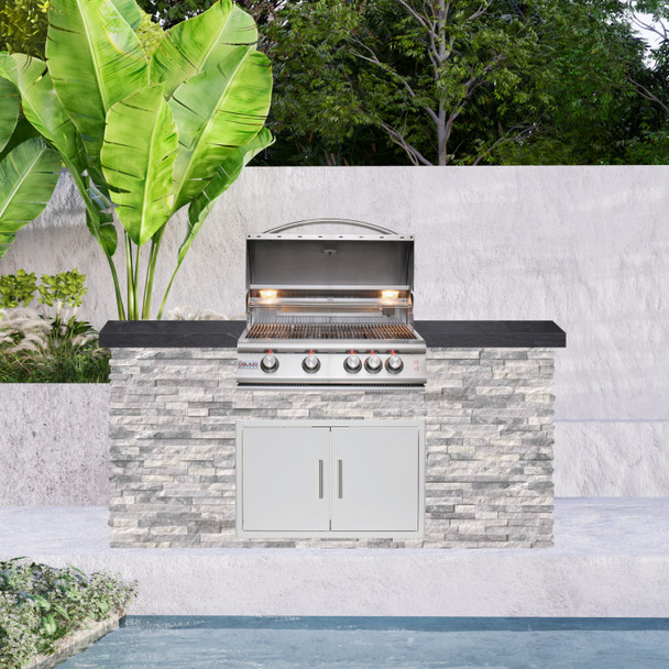 Center Grill w/ American Black Polished granite counter & Alaska Gray stone sides