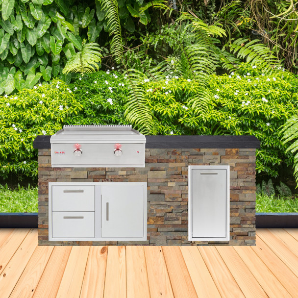 Left Grill w/ American Black Polished granite counter & Gold Rush stone sides