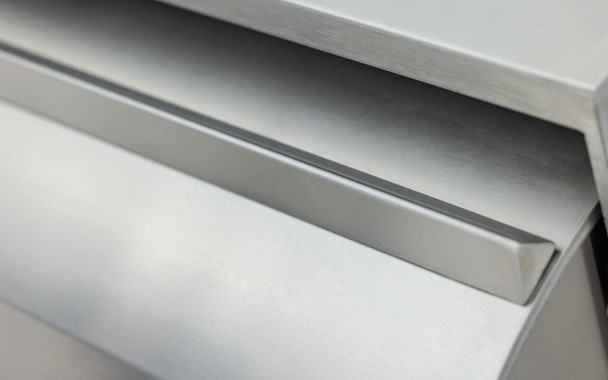 Blaze BLZ-4LTEPRO 32-Inch 4-Burner Built-In Propane Or Natural Gas Grill With Rear Infrared Burner & Grill Lights